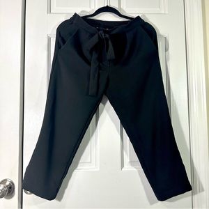 BCBG generation black unwrinkled fabric pants